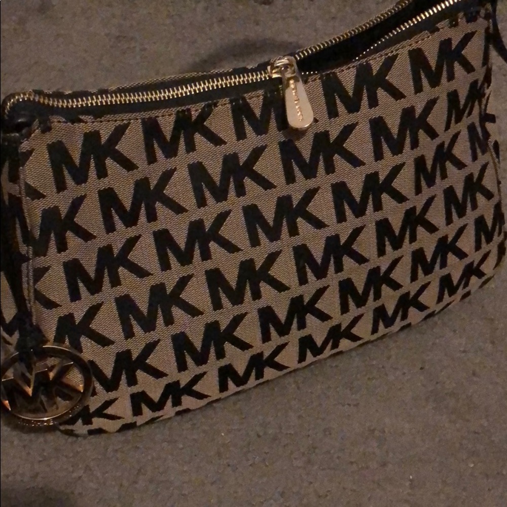 Cute small shoulder bag